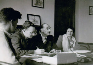 Carl chairing a meeting